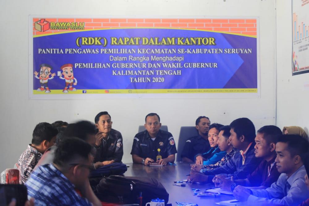 Bawaslu Seruyan Gelar RDK