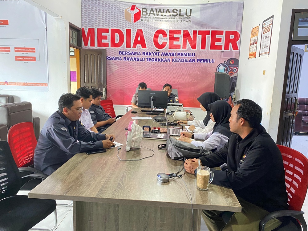 Bawaslu Kabupaten Seruyan Gelar Rapat Finalisasi Persiapan Kegiatan Pembinaan dan Penguatan Kelembagaan Tahun 2025