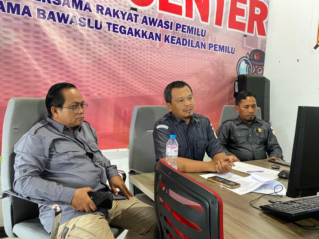 Bawaslu Kabupaten Seruyan Gelar Rapat Dalam Kantor Kajian Hukum MoU Pengawasan Partisipatif Saka Adhyasta Pemilu