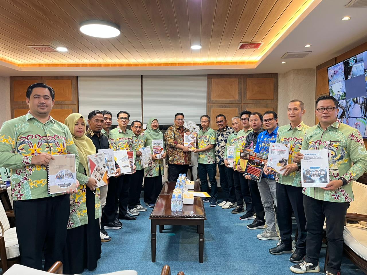Bawaslu Seruyan Sampaikan Laporan Kegiatan Penguatan Kapasitas Kelembagaan Pengawas Pemilu di Bawaslu RI