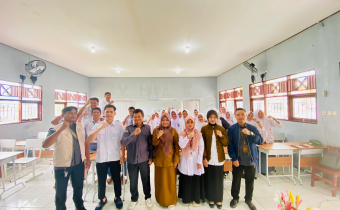 Bawaslu Kabupaten Seruyan Gelar Sosialisasi Literasi Politik dan Demokrasi Bagi Pemilih Pemula di SMAN 2 Kuala Pembuang
