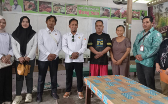 Bawaslu Seruyan Lakukan Pengawasan Coklit Terbatas Terhadap Pemilih Luar Negeri di Desa Persil Raya