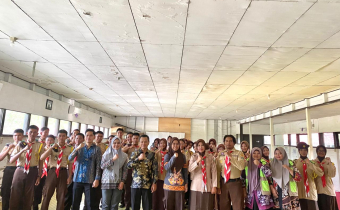 Bawaslu Kabupaten Seruyan Gelar Sosialisasi Pengawasan Partisipatif Saka Adhyasta Pemilu di SMAN 1 Kuala Pembuang