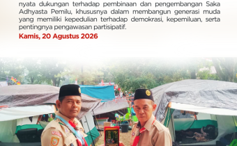Bawaslu Kabupaten Seruyan melaksanakan penyerahan plakat sebagai bentuk apresiasi kepada Saka Adhyasta Pemilu